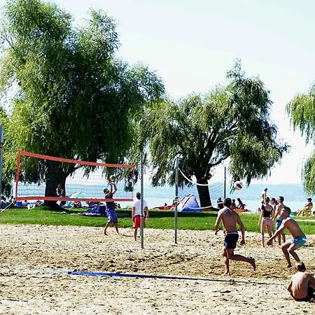 In - Balaton 30359 アパート *